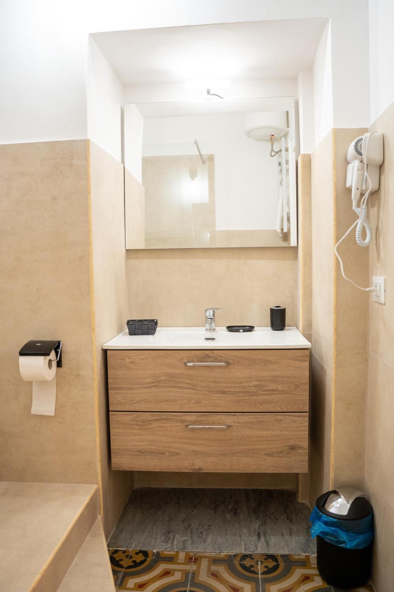 Principe Amedeo 93 Bed & Breakfast Bari Exterior foto
