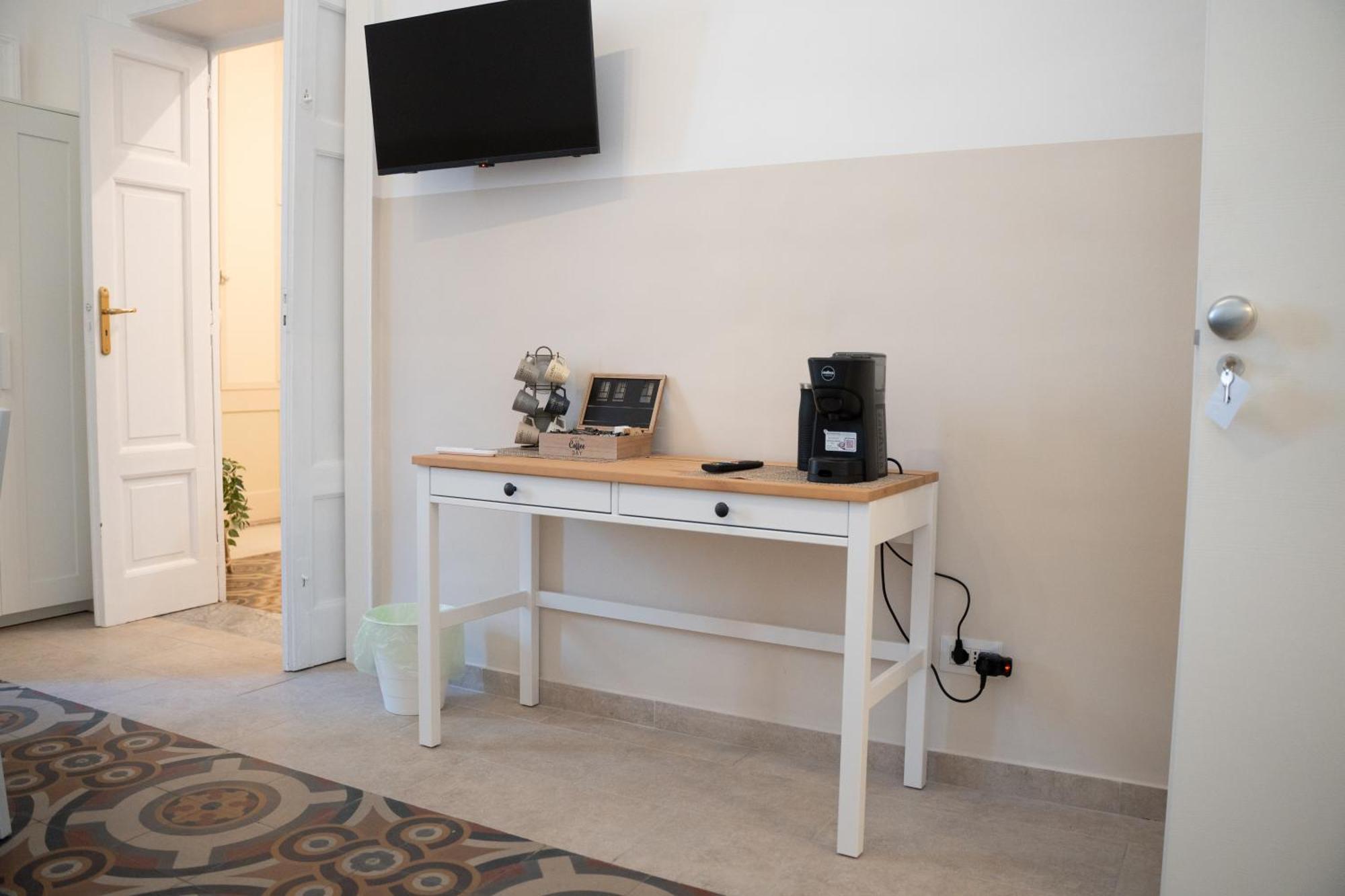Principe Amedeo 93 Bed & Breakfast Bari Exterior foto