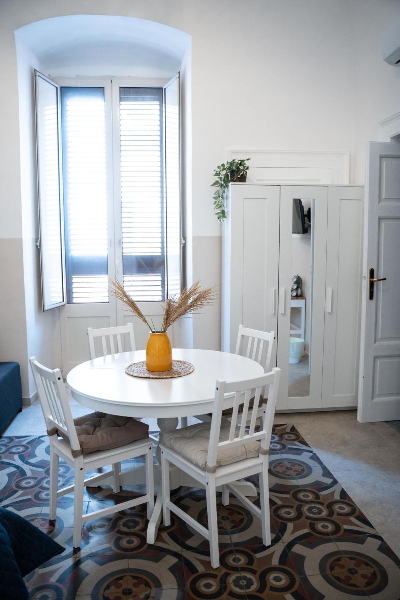 Principe Amedeo 93 Bed & Breakfast Bari Exterior foto