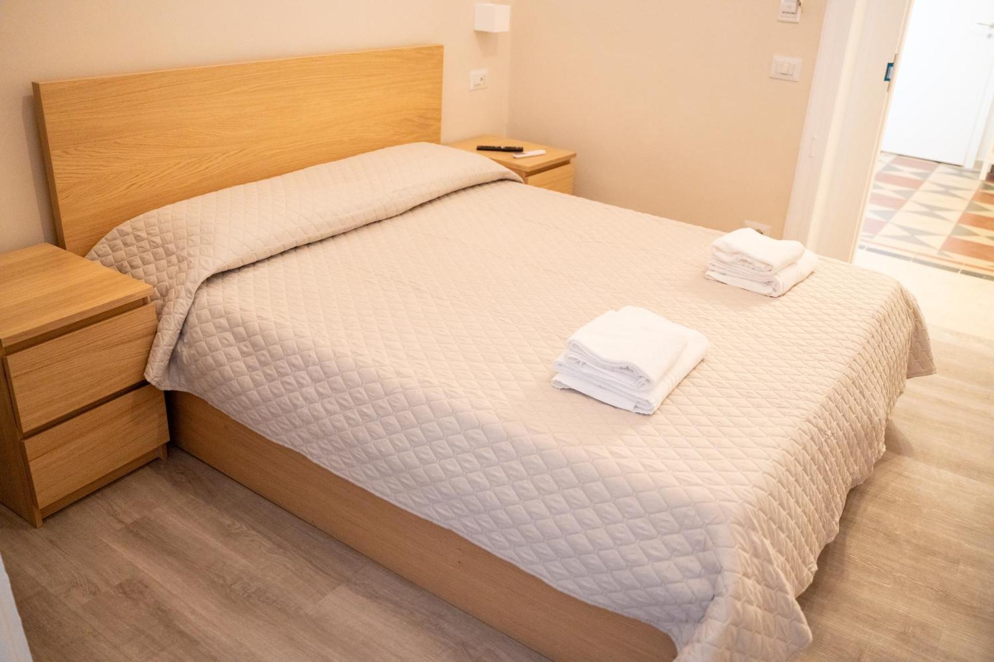 Principe Amedeo 93 Bed & Breakfast Bari Exterior foto